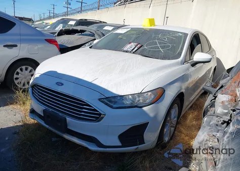 2020 Ford Fusion Hybrid Se from USA, damaged, VIN 3FA6P0LU8LR189463